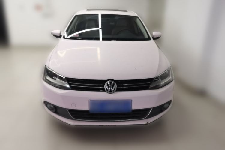Used Volkswagen Sagitar 2012 1.6L Automatic Comfort Edition Front