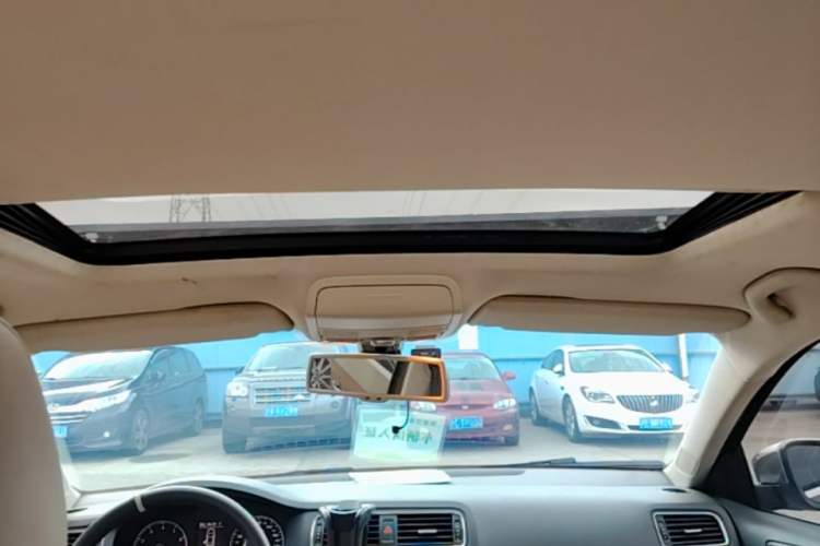 Used Volkswagen Sagitar 2012 1.8TSI Automatic Flagship Edition Headliner