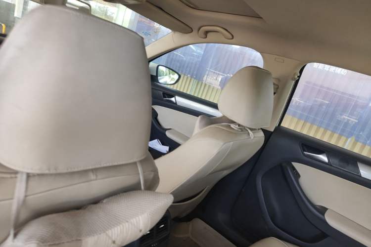 Used Volkswagen Sagitar 2012 1.6L Automatic Comfort Edition Headliner