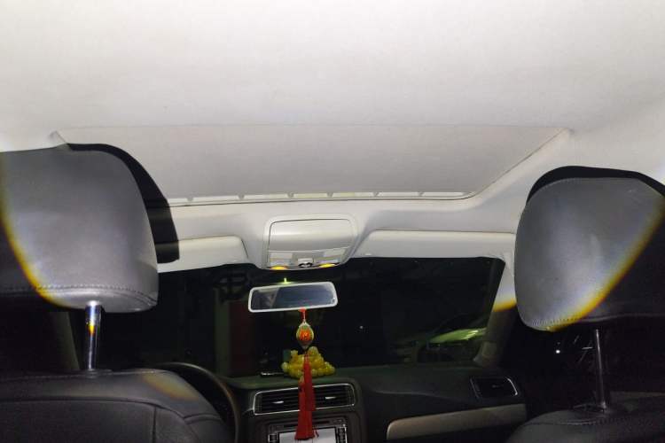 Used Volkswagen Sagitar 2012 1.6L Automatic Comfort Edition Headliner