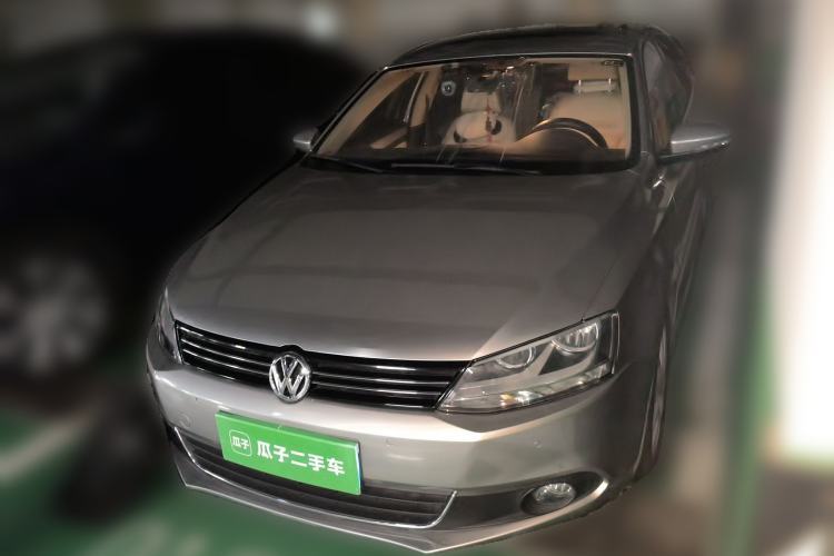 Used Volkswagen Sagitar 2012 1.4TSI Automatic Luxury Edition Guazi used car, China used car export, Used car for sale, Used  cars, Cheapest cars for sale
