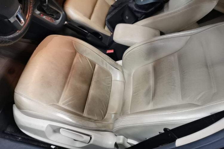 Used Volkswagen Sagitar 2012 1.4TSI Automatic Luxury Edition Left Front Seat