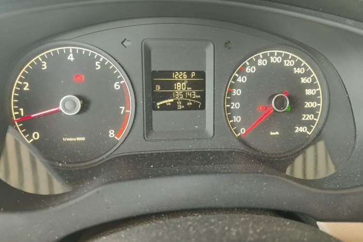 Used Volkswagen Sagitar 2012 1.6L Automatic Comfort Edition Odometer Close Up