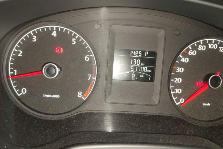Used Volkswagen Sagitar 2012 1.6L Automatic Comfort Edition Odometer Close Up