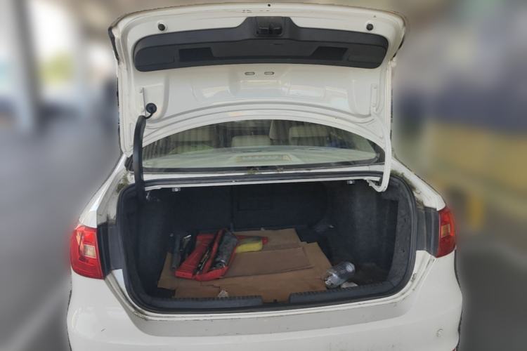 Used Volkswagen Sagitar 2012 1.6L Automatic Comfort Edition Trunk