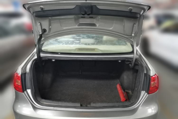 Used Volkswagen Sagitar 2012 1.4TSI Automatic Luxury Edition Trunk