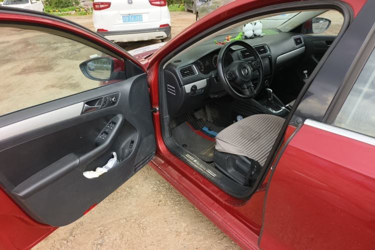Used Volkswagen Sagitar 2012 1.6L Automatic Comfort Edition Driver Seat