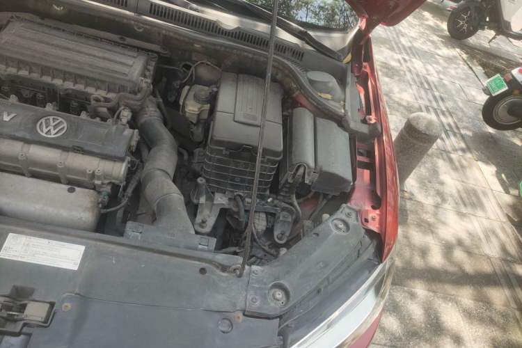 Used Volkswagen Sagitar 2012 1.6L Automatic Comfort Edition Engine Bay Left