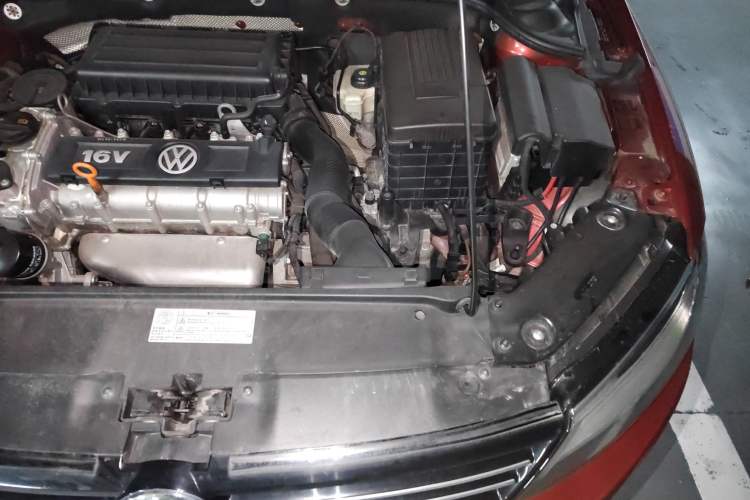 Used Volkswagen Sagitar 2012 1.6L Automatic Comfort Edition Engine Bay Left