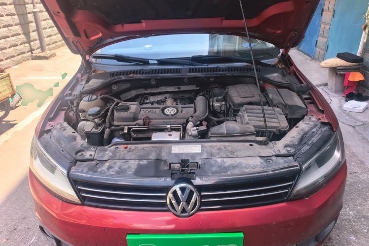 Used Volkswagen Sagitar 2012 1.4TSI Automatic Luxury Edition Engine Bay