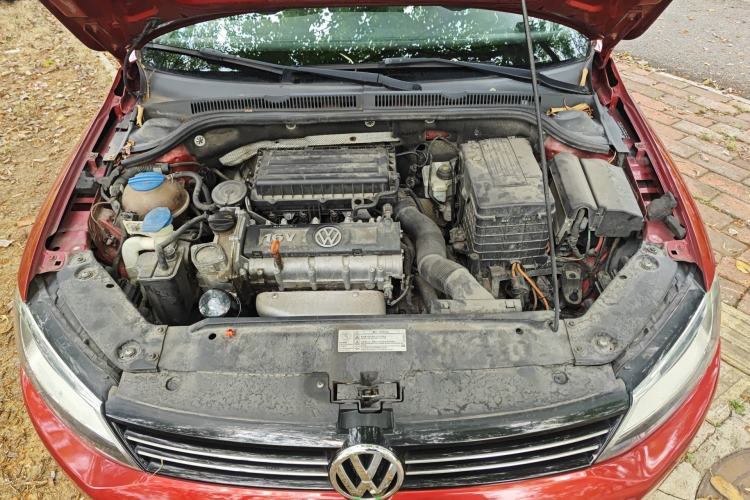 Used Volkswagen Sagitar 2012 1.6L Automatic Comfort Edition Engine Bay