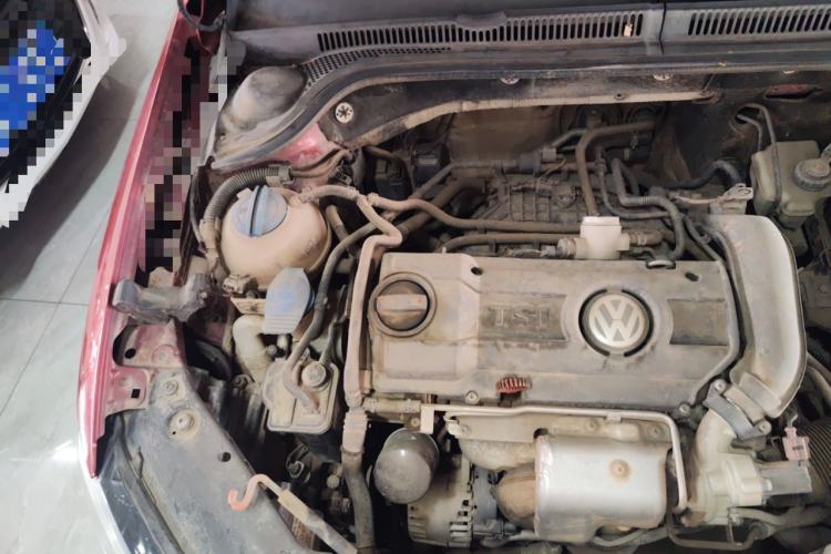 Used Volkswagen Sagitar 2012 1.4TSI Manual Luxury Model Engine Bay Right