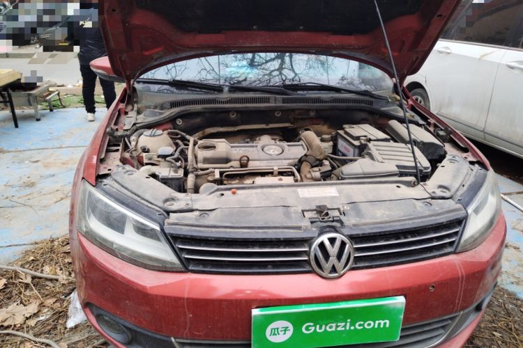 Used Volkswagen Sagitar 2012 1.4TSI Manual Luxury Model Engine Bay Right
