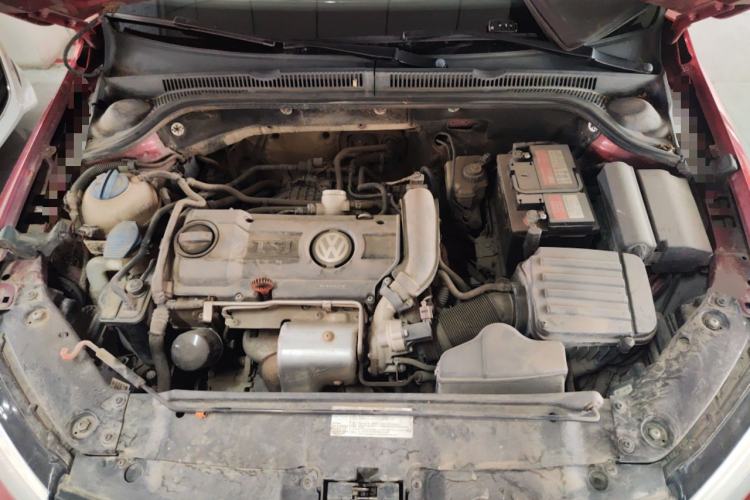 Used Volkswagen Sagitar 2012 1.4TSI Manual Luxury Model Engine Bay