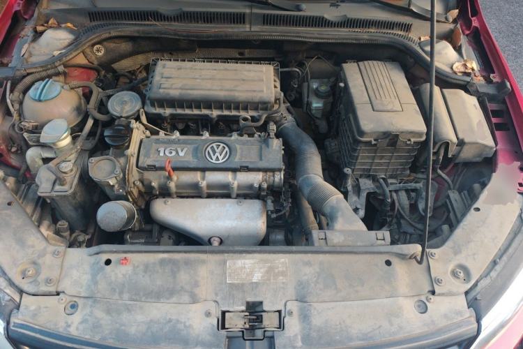 Used Volkswagen Sagitar 2012 1.6L Automatic Comfort Edition Engine Bay