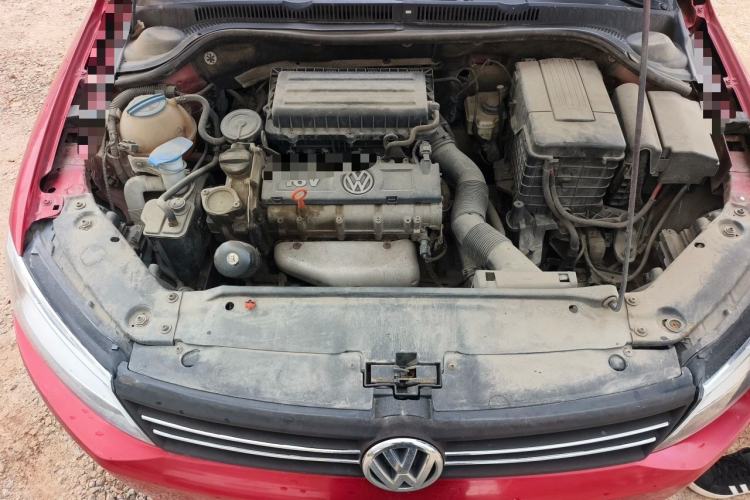 Used Volkswagen Sagitar 2012 1.6L Automatic Comfort Edition Engine Bay