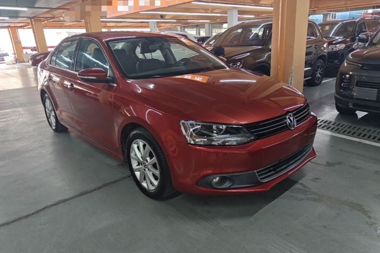 Used Volkswagen Sagitar 2012 1.4TSI Automatic Luxury Edition Front Right 45 Deg