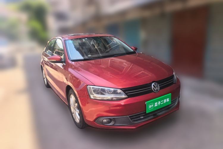 Used Volkswagen Sagitar 2012 1.4TSI Automatic Luxury Edition Front Right 45 Deg