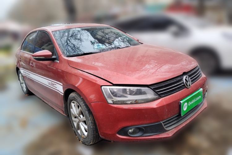 Used Volkswagen Sagitar 2012 1.4TSI Manual Luxury Model Front Right 45 Deg
