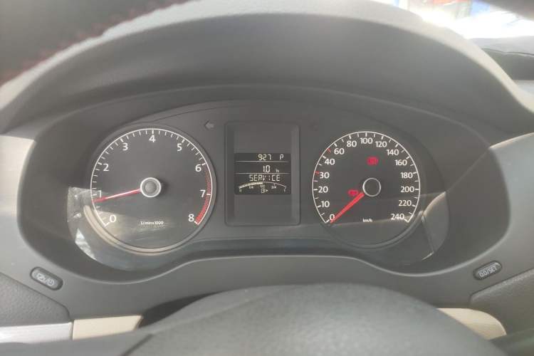 Used Volkswagen Sagitar 2012 1.6L Automatic Comfort Edition Instrument Cluster