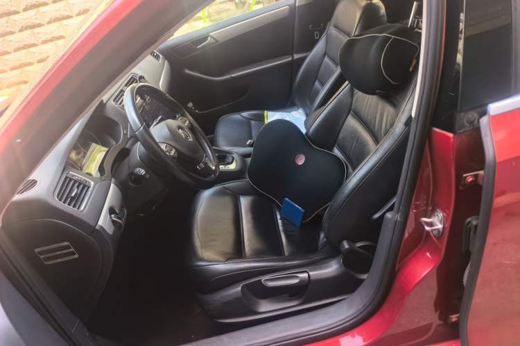 Used Volkswagen Sagitar 2012 1.4TSI Automatic Luxury Edition Left Front Seat