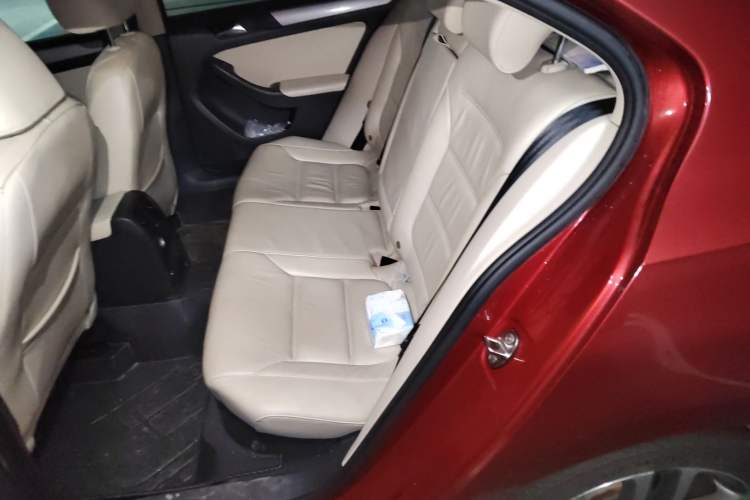 Used Volkswagen Sagitar 2012 1.6L Automatic Comfort Edition Left Rear Seat