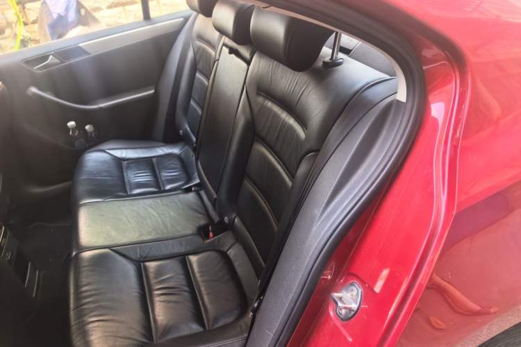 Used Volkswagen Sagitar 2012 1.4TSI Automatic Luxury Edition Left Rear Seat