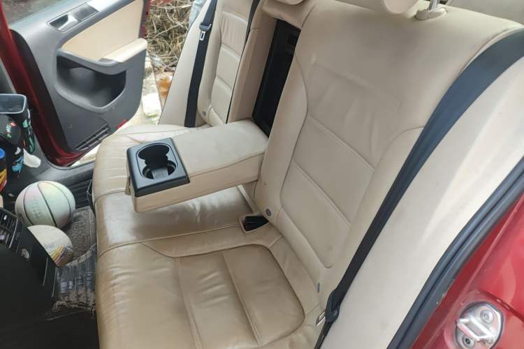 Used Volkswagen Sagitar 2012 1.6L Automatic Comfort Edition Left Rear Seat