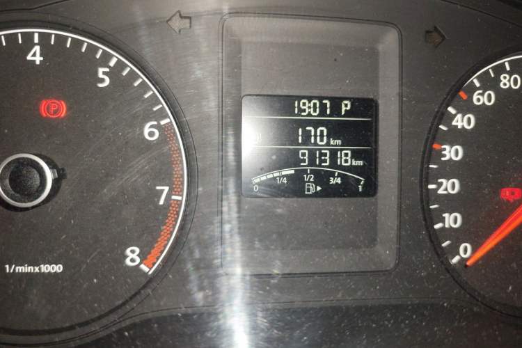 Used Volkswagen Sagitar 2012 1.6L Automatic Comfort Edition Odometer Close Up