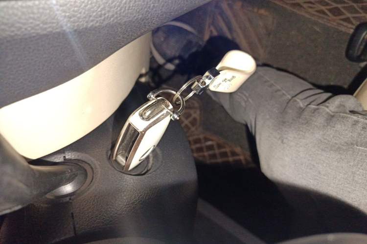Used Volkswagen Sagitar 2012 1.4TSI Automatic Luxury Edition Vehicle Key
