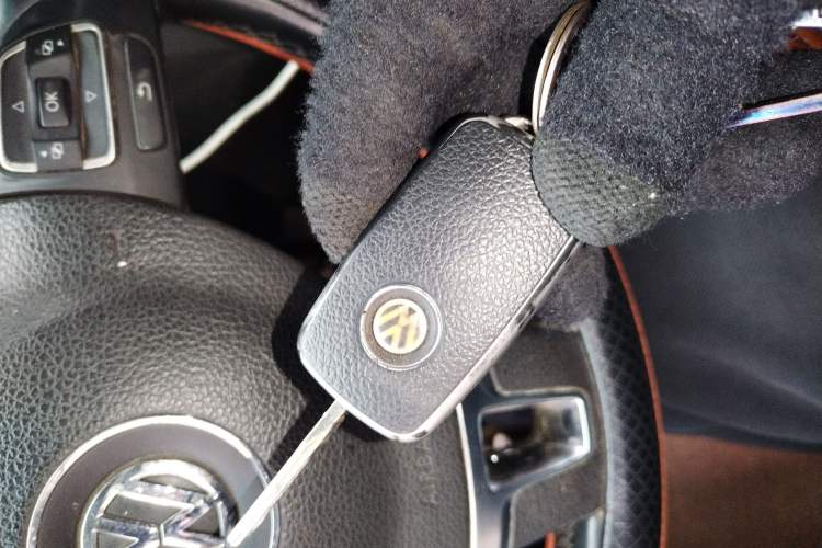 Used Volkswagen Sagitar 2012 1.4TSI Manual Luxury Model Vehicle Key