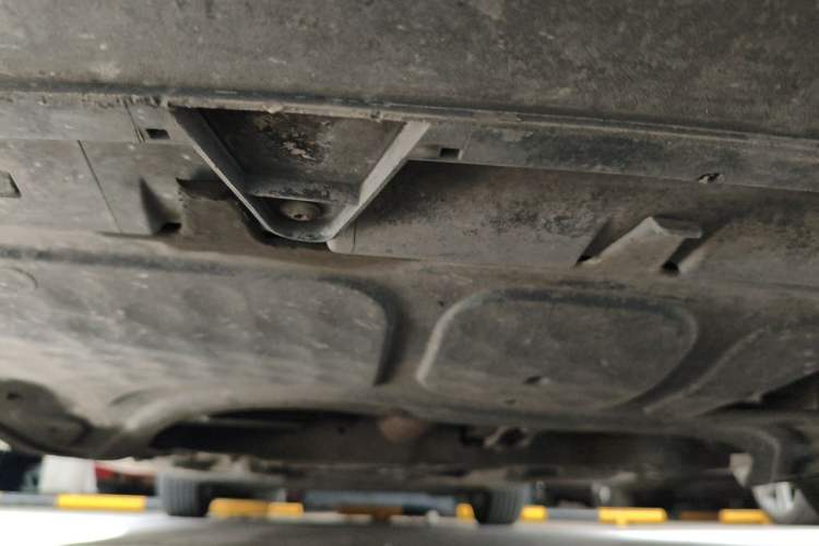 Used Volkswagen Sagitar 2012 1.6L Manual Comfort Model Chassis Front