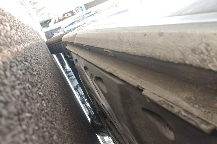 Used Volkswagen Sagitar 2012 1.6L Automatic Comfort Edition Chassis Front Right