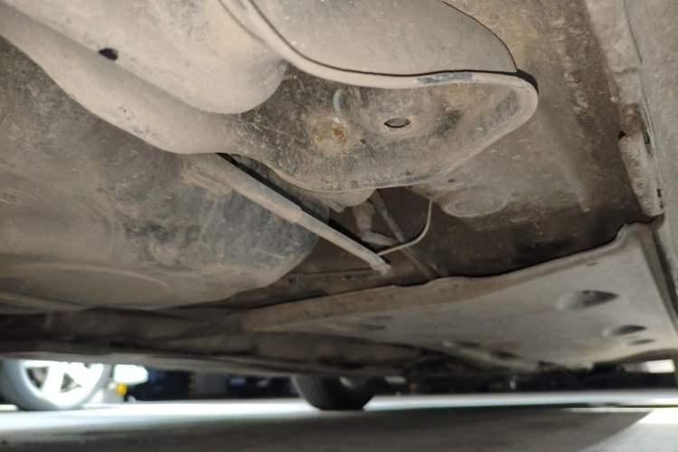 Used Volkswagen Sagitar 2012 1.6L Manual Comfort Model Chassis Rear Right