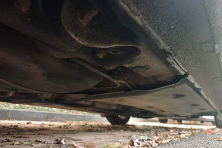 Used Volkswagen Sagitar 2012 1.6L Manual Comfort Model Chassis Rear Right