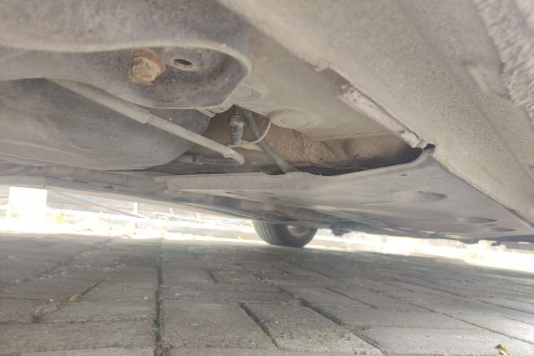 Used Volkswagen Sagitar 2012 1.6L Manual Comfort Model Chassis Rear Right