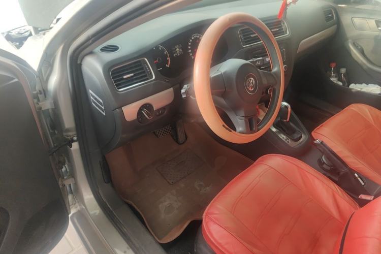 Used Volkswagen Sagitar 2012 1.6L Automatic Comfort Edition Driver Seat