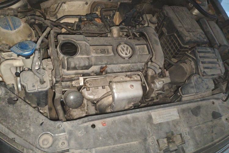 Used Volkswagen Sagitar 2012 1.4TSI Automatic Luxury Edition Engine Bay
