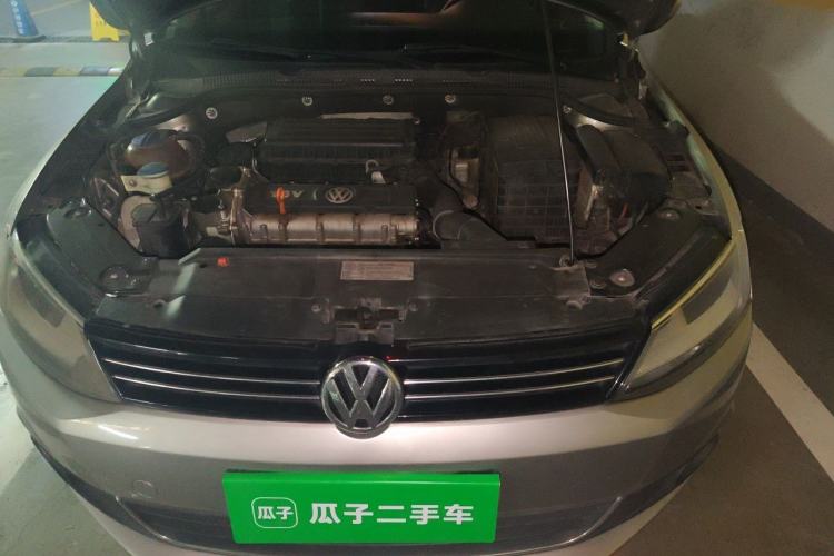 Used Volkswagen Sagitar 2012 1.6L Automatic Comfort Edition Engine Bay
