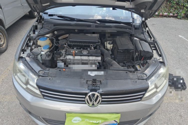 Used Volkswagen Sagitar 2012 1.6L Manual Comfort Model Engine Bay