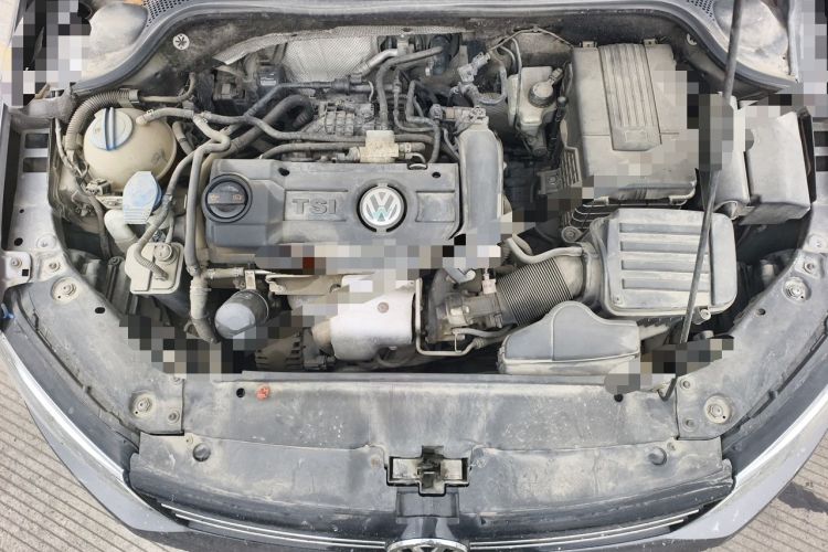 Used Volkswagen Sagitar 2012 1.4TSI Automatic Luxury Edition Engine Bay