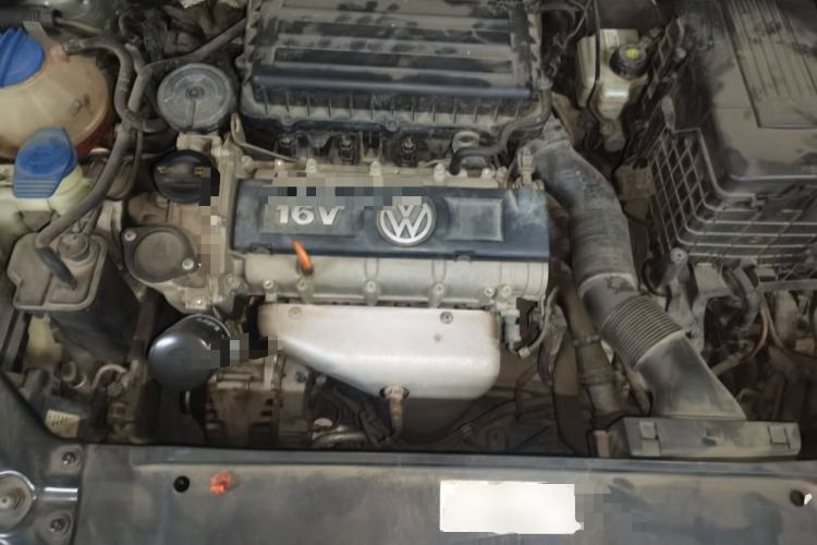Used Volkswagen Sagitar 2012 1.6L Automatic Comfort Edition Engine Bay