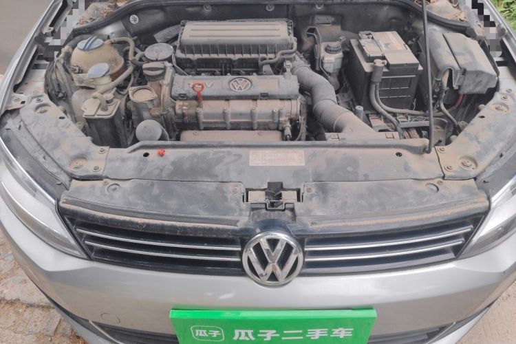 Used Volkswagen Sagitar 2012 1.6L Manual Comfort Model Engine Bay