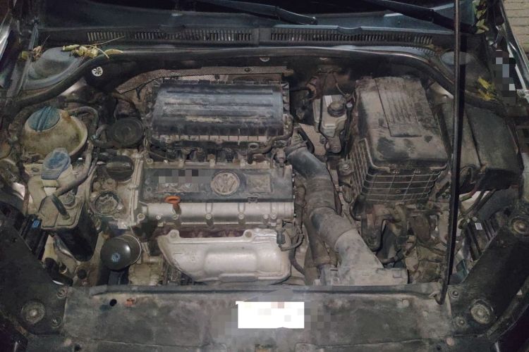 Used Volkswagen Sagitar 2012 1.6L Automatic Comfort Edition Engine Bay