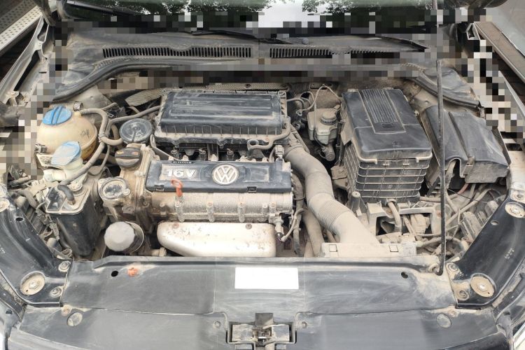 Used Volkswagen Sagitar 2012 1.6L Automatic Comfort Edition Engine Bay