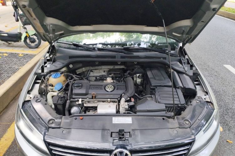 Used Volkswagen Sagitar 2012 1.4TSI Automatic Fashion Edition Engine Bay