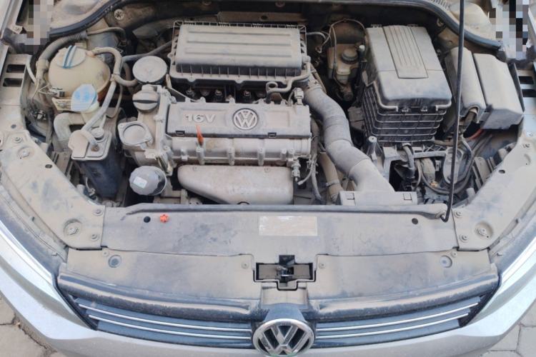Used Volkswagen Sagitar 2012 1.6L Automatic Comfort Edition Engine Bay