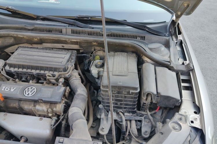 Used Volkswagen Sagitar 2012 1.6L Automatic Comfort Edition Engine Bay Left
