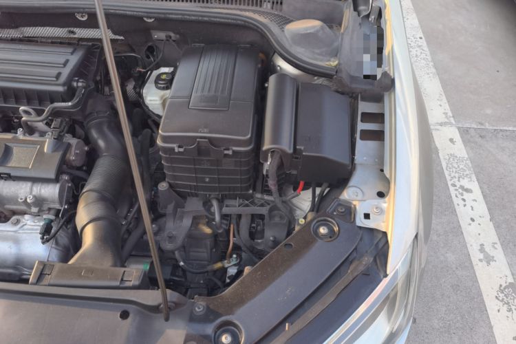 Used Volkswagen Sagitar 2012 1.6L Automatic Comfort Edition Engine Bay Left