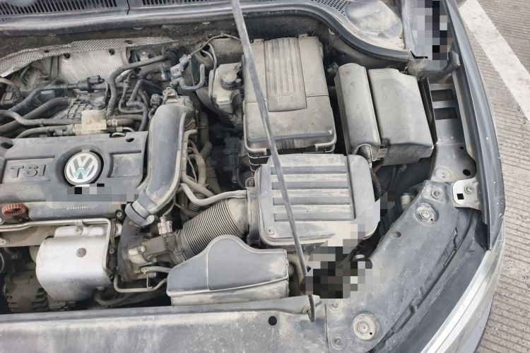 Used Volkswagen Sagitar 2012 1.4TSI Automatic Luxury Edition Engine Bay Left